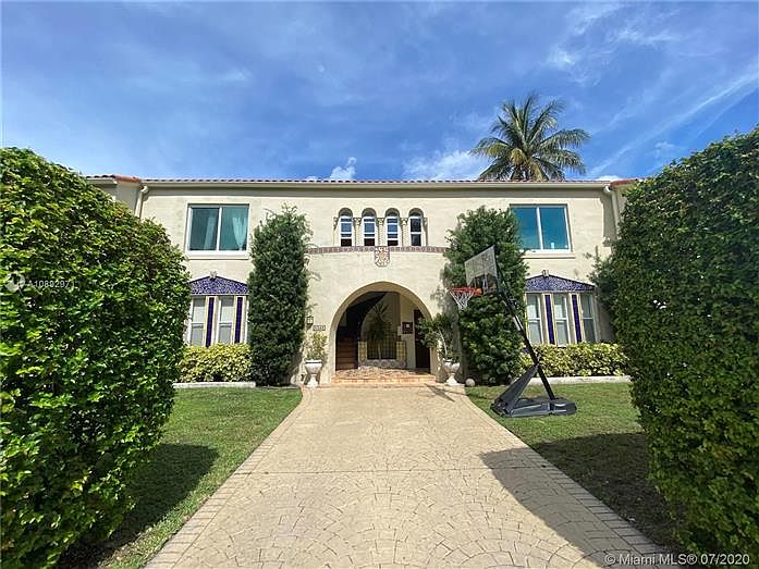 1st image of 2908 Royal Palm Ave APT 2