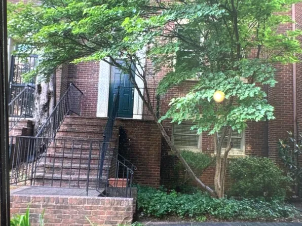 3635 Winfield Ln NW, Washington, DC 20007