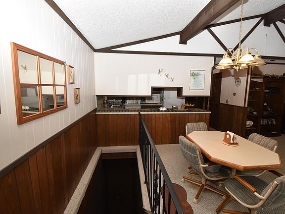 2nd image of 134 Nickel Ln