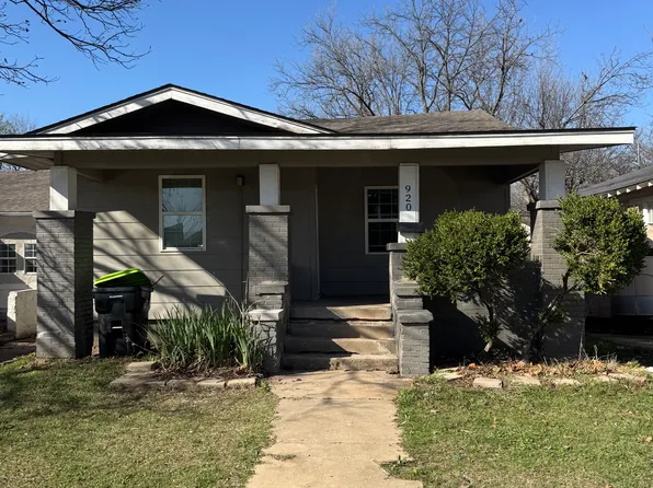 920 E 9th St, Ada, OK 74820
