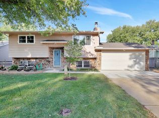1519 N Janzen Dr, Mulvane, KS 67110