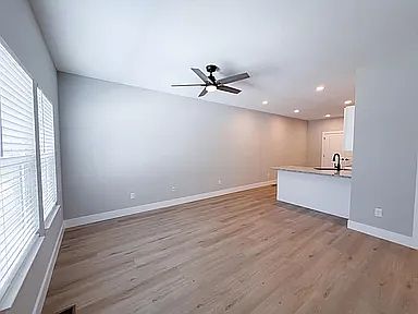 5th image of 1622 21st St SE #1622