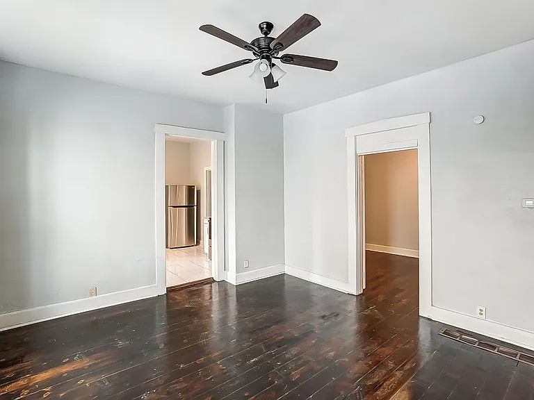 424 Bantz Ct — Photo 4