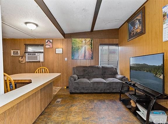 4th image of 100 W Midway Dr #123