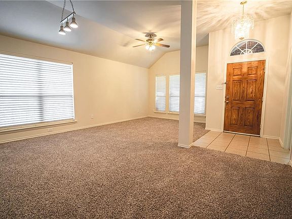5th image of 2723 Forest Lake Dr