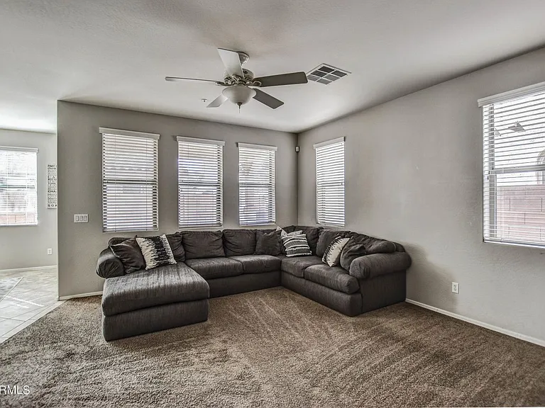 3245 E Morning Star Ln — Photo 4