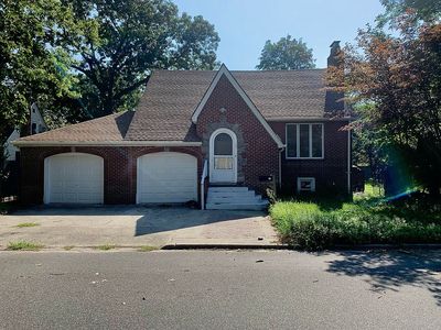 17 Whitman Ave, Islip, NY, 11751