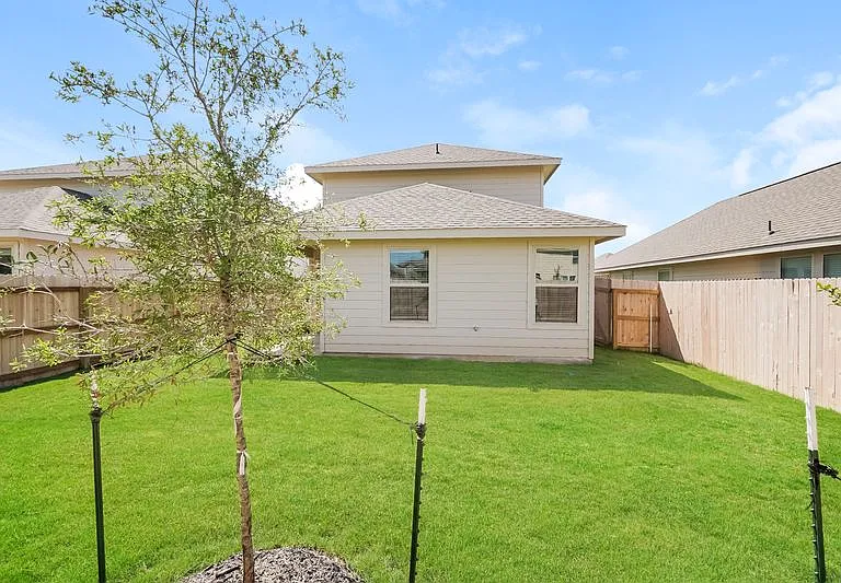9419 Dogwood Hl — Photo 5