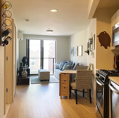 Rented by Compass | media 19