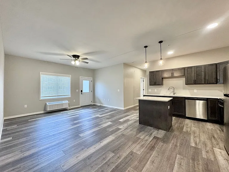 767 Meridian St — Photo 55