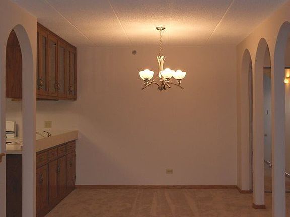 3rd image of 10420 Circle Dr APT 27B