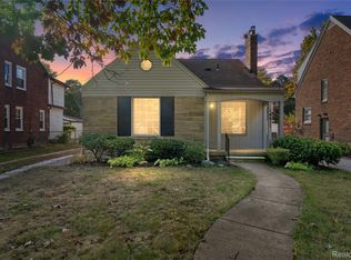 14611 Greenview Rd, Detroit, MI 48223