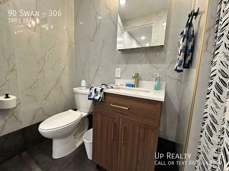 90 N Swan St #306 — Photo 42