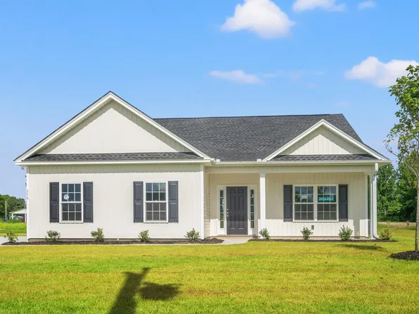 379 West Dogwood Rd., Loris, SC 29569