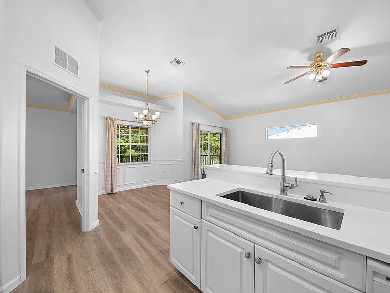 5370 Park Rd #4 — Photo 12