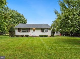 325 E Mount Kirk Ave, Norristown, PA 19403