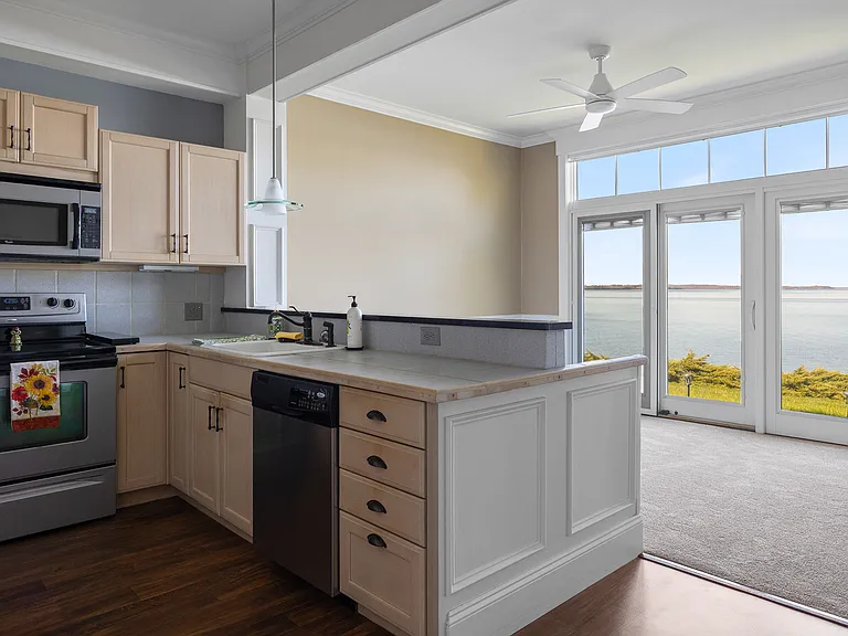 38 Pebble Beach Rd #3 — Photo 13