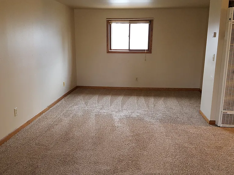 507 Humboldt Ave — Photo 4