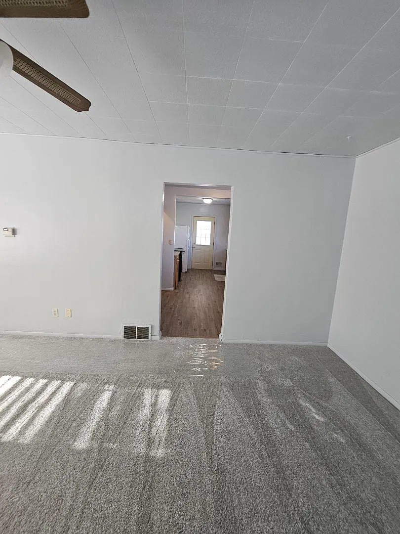 370 Ahnaip St — Photo 4