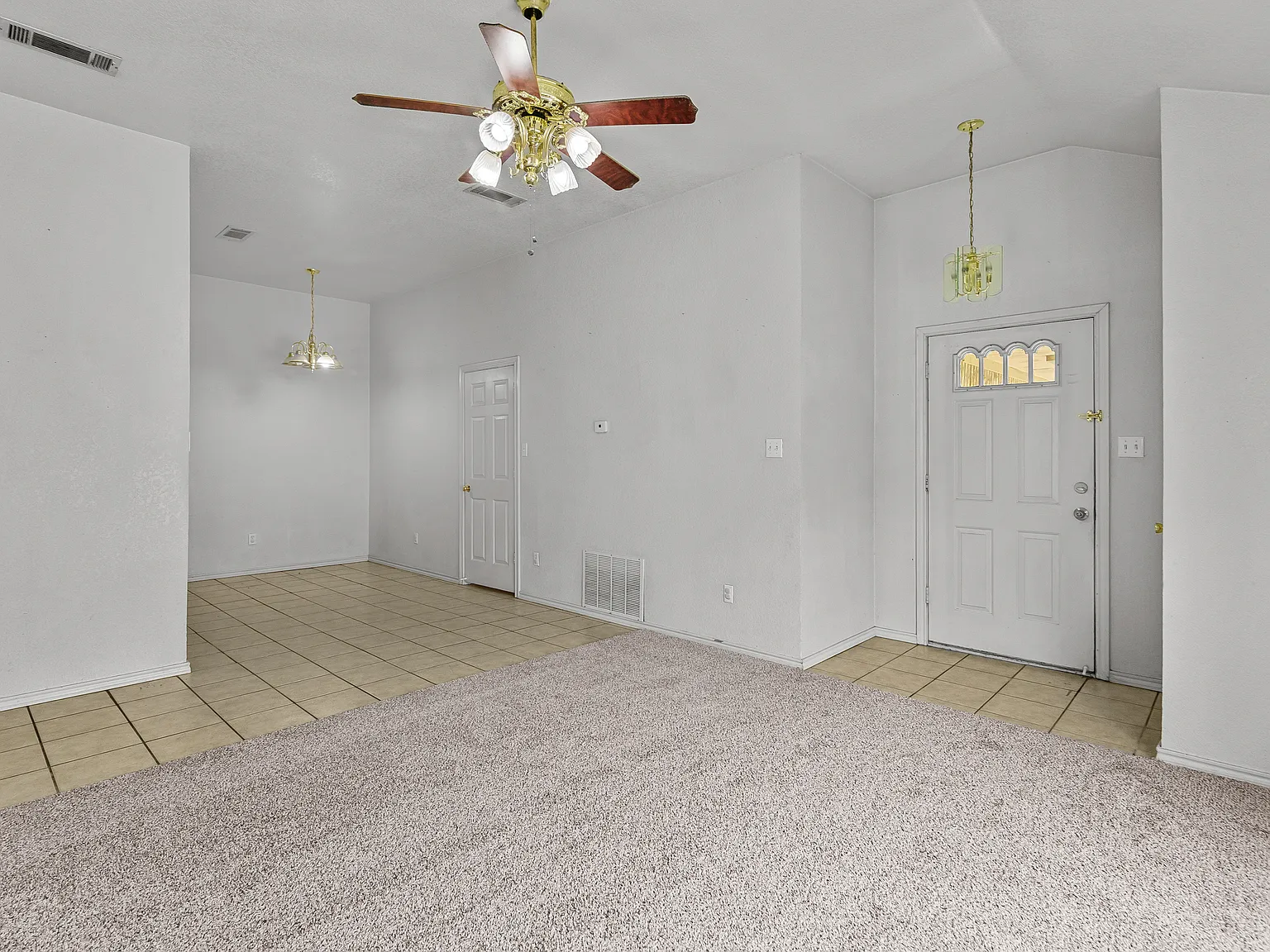 2 bed, 1108 sqft, $1,450 — Photo 3
