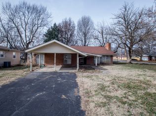 433 S Prince Ln, Springfield, MO 65802