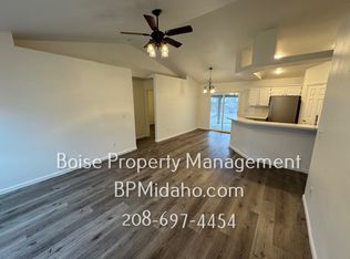 731 N Cygnus Pl, Star, ID 83669