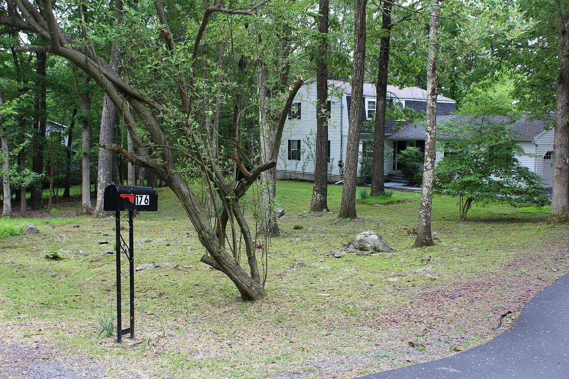 176 Gabriel Dr photo 1