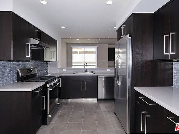 2nd image of 1666 Greenfield Ave #402
