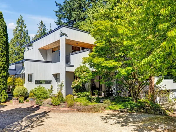 3643 Dosewallips Lane, Clinton, WA 98236