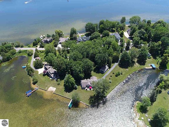 3rd image of 3666 Peninsular Shores Dr
