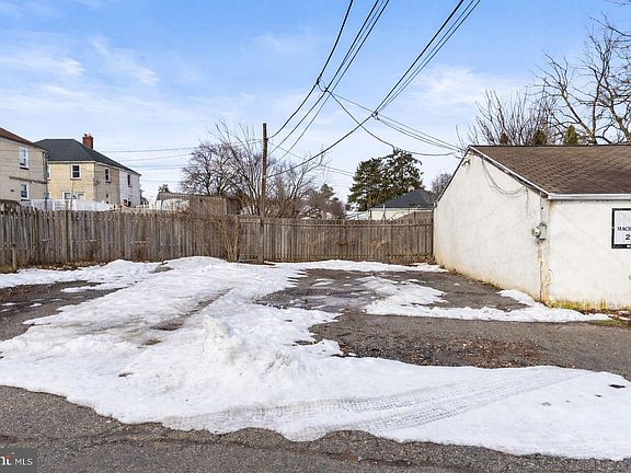 5th image of 1013 Rapp Aly