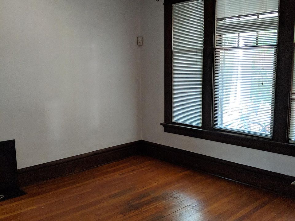 2nd image of 56 E Northwood Ave Floor 1