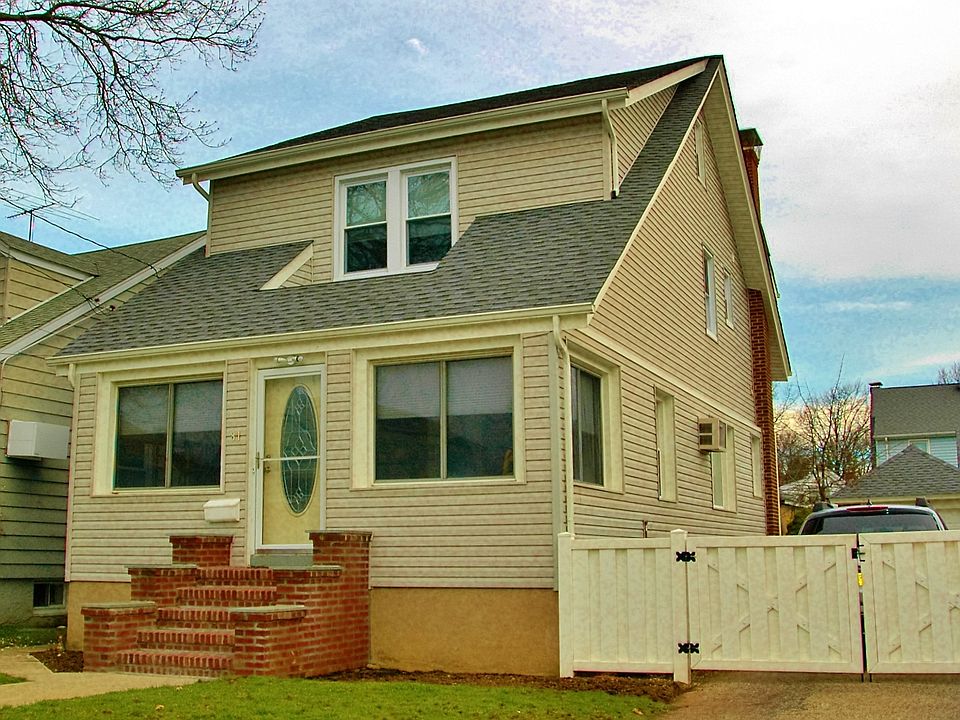 1st image of 81 King St