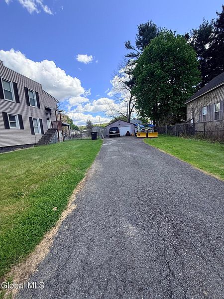 4th image of 786 1st Avenue