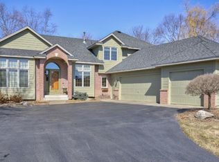 8803 Comstock Ln N, Maple Grove, MN 55311