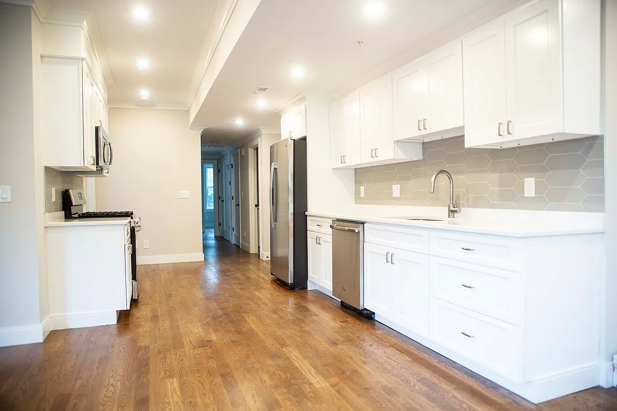 Building Photo - 53 Quint Ave #2