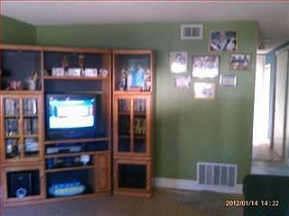 4th image of 3401 Mount Saint Helena Dr
