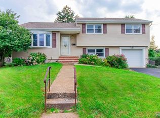 58 Stratford Rd, Dumont, NJ 07628