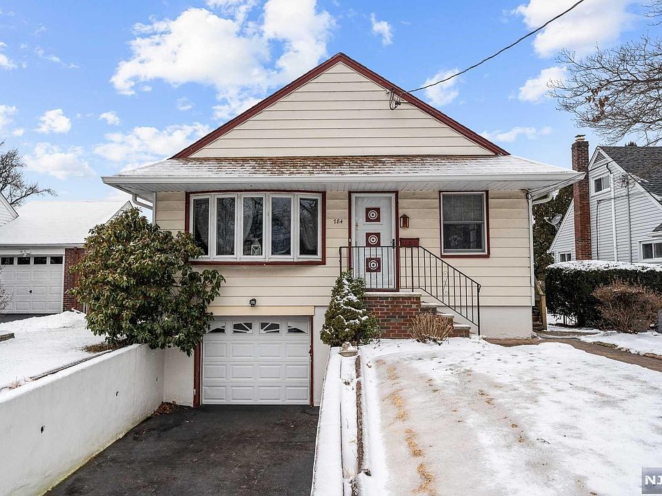 1st image of 784 Cherry St