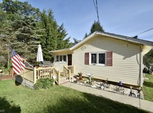 38 Mountainside Ave, Stockholm, NJ 07460