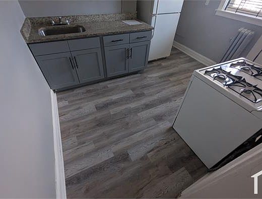 4th image of 7110 S East End Ave APT 2