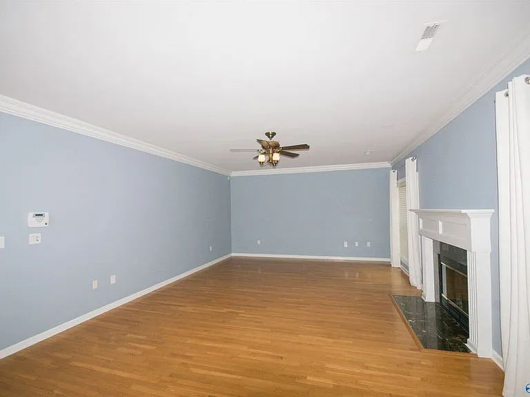 104 Lancaster Ct SW — Photo 8