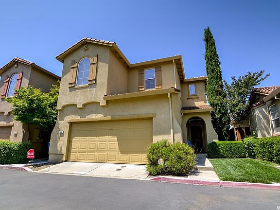 2nd image of 359 Dragonfly Cir