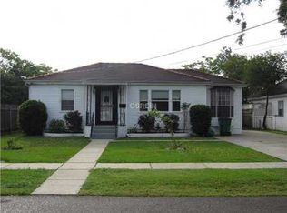 223 Wainwright Dr, Harahan, LA 70123