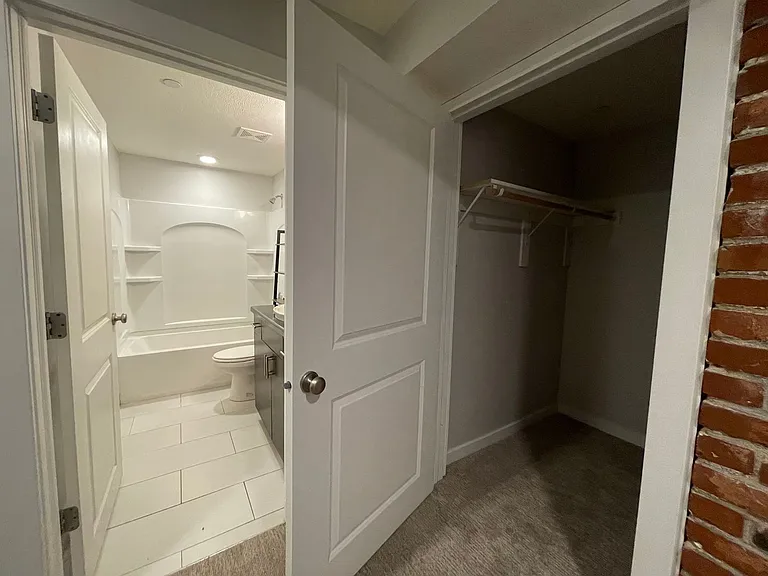 628 Park Ave — Photo 60