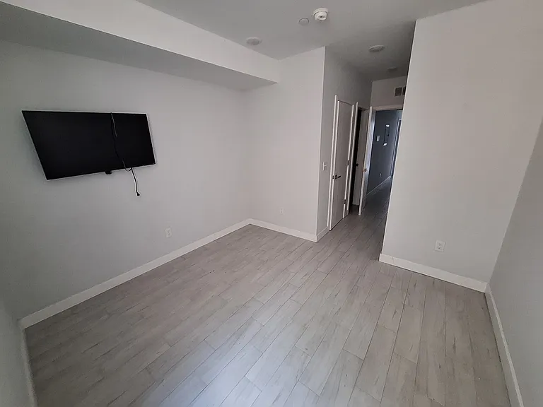 2138 N Franklin St #1 — Photo 10