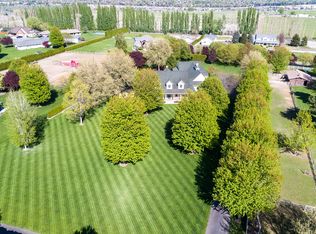 3520 Eastlake Dr, West Richland, WA 99353