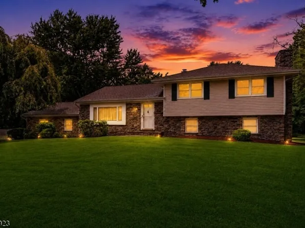 5 Grouse Rd, Hillsborough Twp., NJ 08844