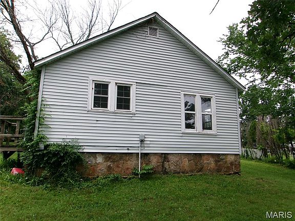 3rd image of 318 E Euclid Ave