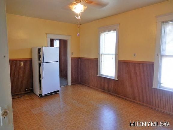 4th image of 1207-1209 South St